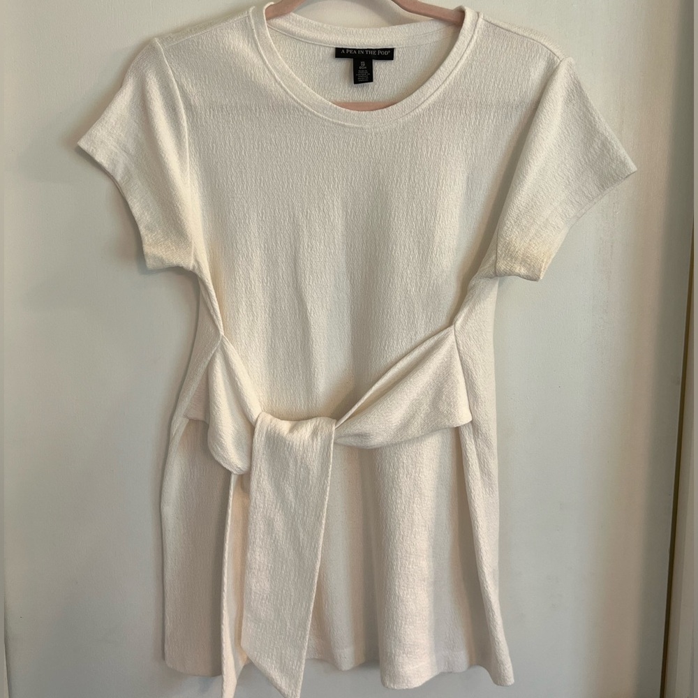 A Pea in the Pod White Top